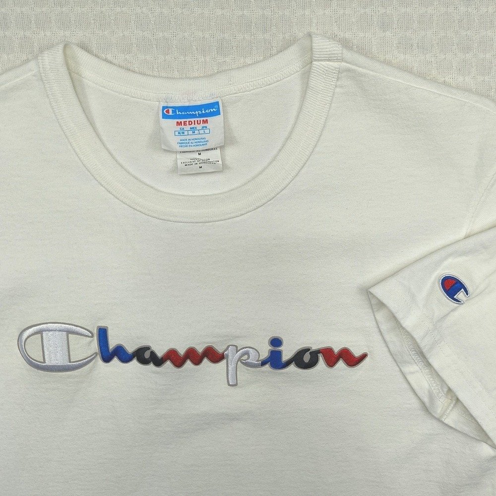 Champion Mens White Embroidered Script Logo Graphic T-Shirt Size Medium GT19 WHC